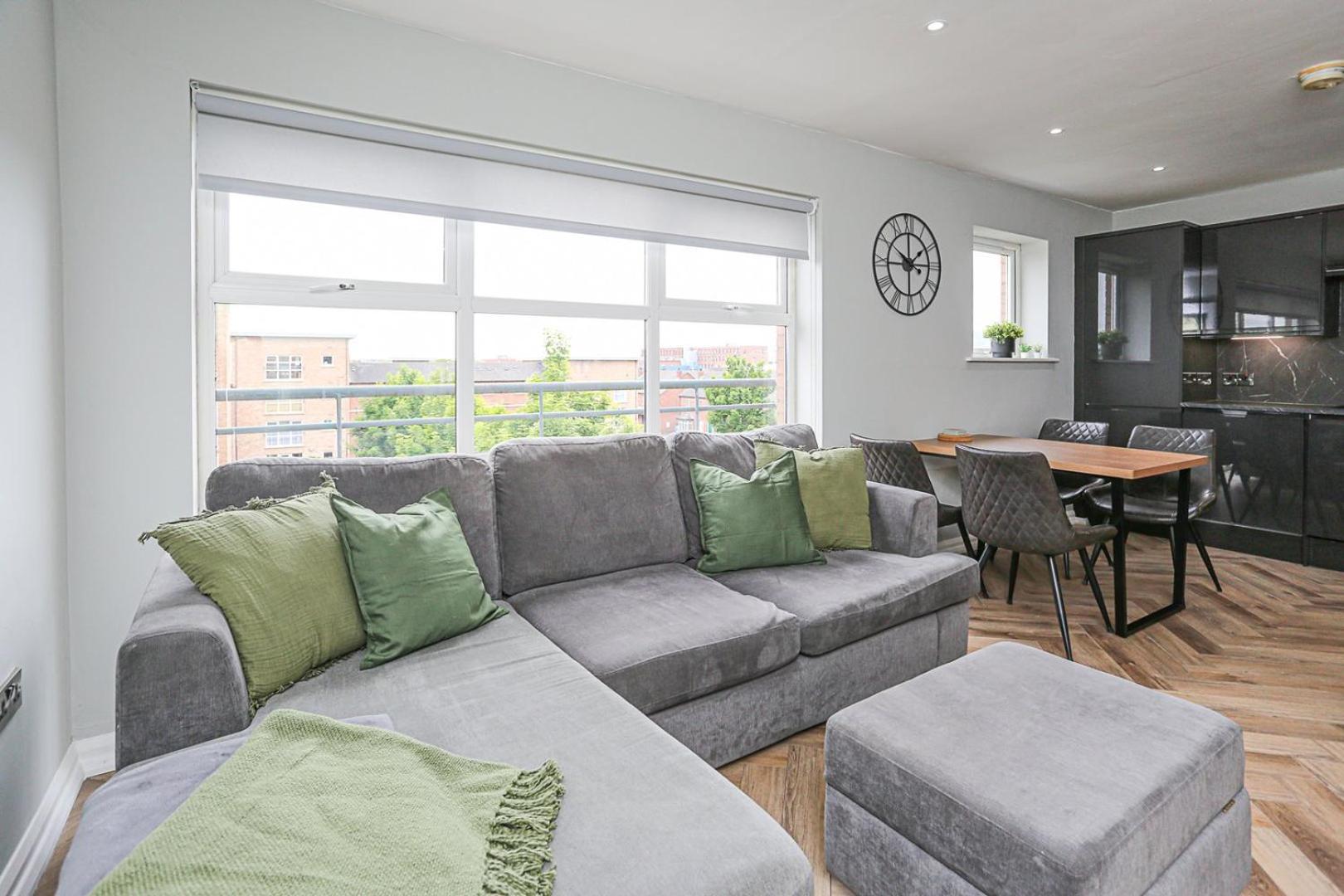 Charming Retreat In Belfast Apartment ภายนอก รูปภาพ